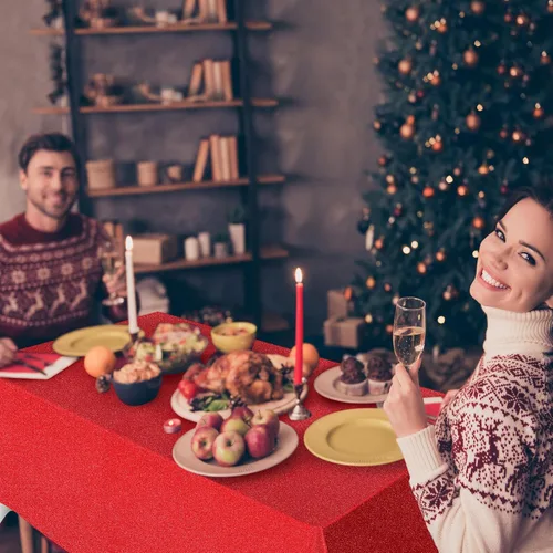 Miniatura 8 de FunnyPars Paquete de 6 Manteles de Plástico Rojo Iridiscente, Cubiertas de Mesa Rectangulares Desechables con Brillo Láser, Mantel de Lámina
