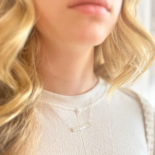 Miniatura 2 de Danique - Collar de barra de perfil personalizado con diseño de ciudad natal, plata de ley u oro de 14 quilates, NYC, Boston, Chicago, San