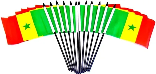 Miniatura 39 de World Flags Direct Banderas en miniatura de poliéster de Afganistán, paquete de 12, decoración de mesa de fiesta, desfiles, 4 x 6 pulgadas, verde