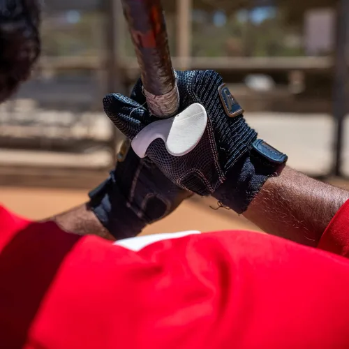 Miniatura 3 de ThumbPRO Protector de pulgar de béisbol – Ayuda de bateo y potenciador de agarre – Reduce el dolor, mejora el swing – para béisbol y sóftbol – Todos