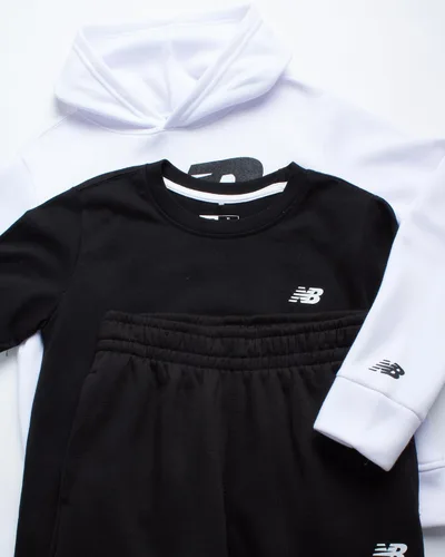 Miniatura 2 de New Balance Conjunto deportivo para niños, camiseta de manga corta de 3 piezas, sudadera de forro polar con capucha y pantalones deportivos (8-12)