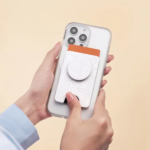 Miniatura 4 de PopSockets Cartera de teléfono con agarre expandible y anillo adaptador para MagSafe, soporte magnético para tarjetas de teléfono, compatible