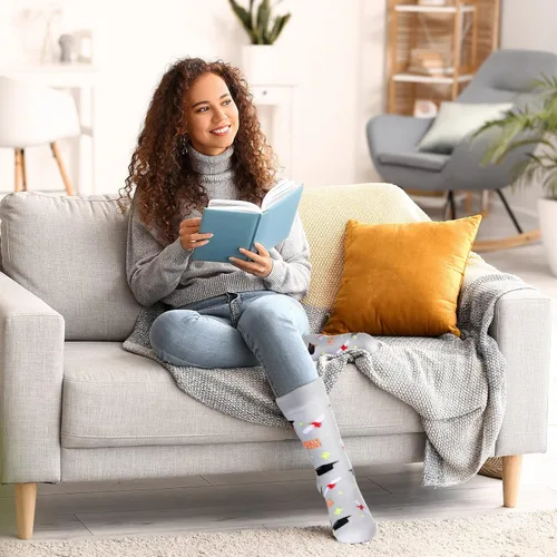 Miniatura 7 de 2 pares de calcetines de clase de 2022, regalo de graduación novedoso para mujeres y hombres, graduados, unisex, felicitaciones, graduados