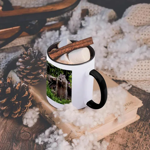 Miniatura 6 de 3dRose Estados Unidos, Minnesota, arenisca. Marmota alimentándose de una flor. Taza negra de dos tonos de 11 oz Negro
