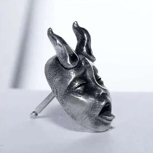 Miniatura 6 de Pendientes de demonio gótico con máscara de fantasma de diablo Prajna para bebé con cara de bebé, pequeños aretes de terror de Halloween