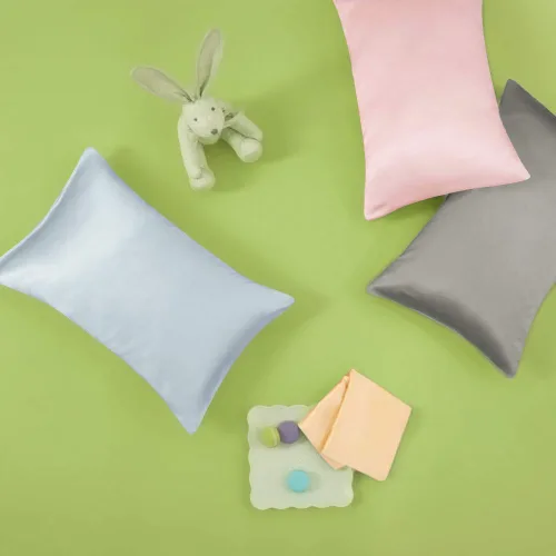 Miniatura 2 de FLXXIE Paquete de 2 fundas de almohada de satén con cremallera para niños pequeños, 13 x 18 pulgadas, lujosas y sedosas, suaves, de viaje