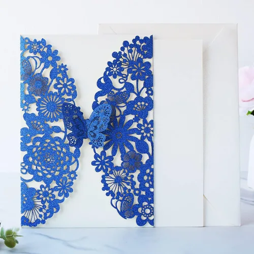 Miniatura 7 de Hosmsua 50 invitaciones de quinceañera de mariposa azul rey y sobre de 5.12 x 7.3 pulgadas, corte láser, flora de encaje, invitación de quinceañera