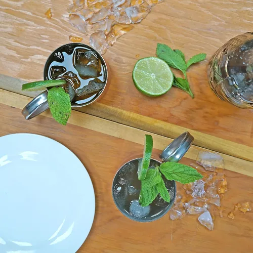 Miniatura 5 de Southern Homewares Taza Moscow Mule de cobre con forro de acero inoxidable – Juego de tazas de cobre martillado de 16 oz para cócteles – Tazas
