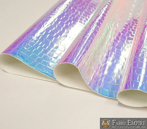 Miniatura 3 de Fabric Empire Tapicería de vinilo en relieve cocodrilo holográfico brillante tela azul claro 54 pulgadas de ancho vendido por The Yard