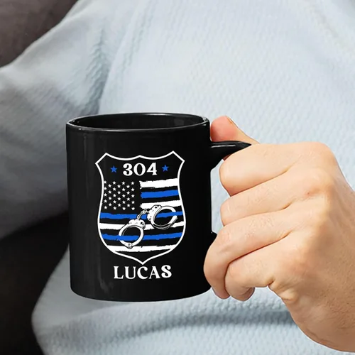 Miniatura 2 de Taza de café personalizada con nombre de la policía con nombre de la policía, con línea azul fina, 11 onzas y 15 onzas Taza negra de la bandera