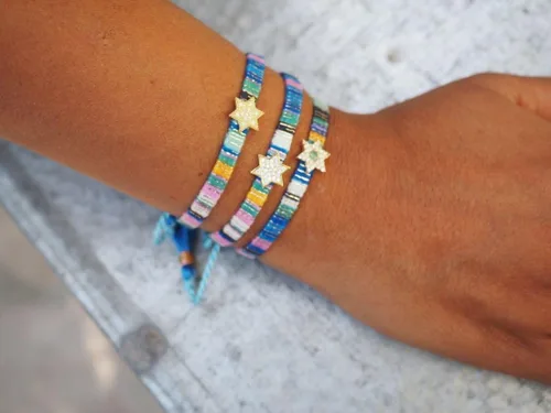 Miniatura 23 de Alef Bet by Paula Macrame Friendship Bracelet in Shades of Blue with Gold-plated Jewish Star of David Charm