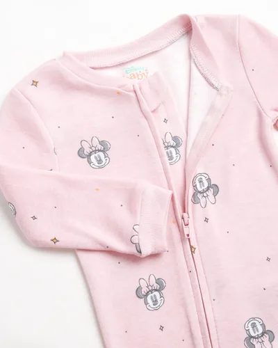 Miniatura 4 de Disney Baby Boys Girls Newborn Essentials - Juego de regalo de Navidad de 7 piezas Mickey Mouse Winnie the Pooh Minnie Mouse, 0-6M