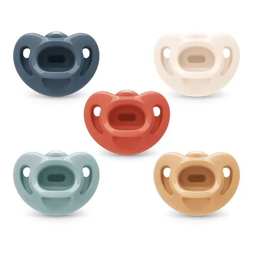 Miniatura 9 de NUK Chupete cómodo y atemporal 100% silicona, diseño de una sola pieza, sin BPA, suave para la piel del bebé, paquete de 5, para 6-18 meses Varios