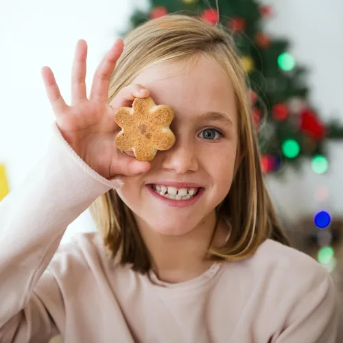 Miniatura 6 de HULISEN Juego de cortador de galletas de flores (5 piezas/juego), cortador de galletas de acero inoxidable con borde festoneado con asa, juego