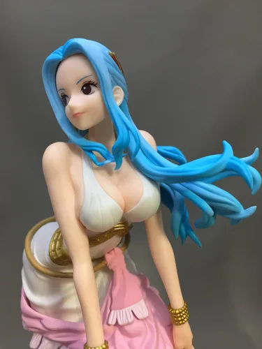 Miniatura 2 de Banpresto Figura de acción Nefertari Vivi B de One Piece Glitter & Glamours