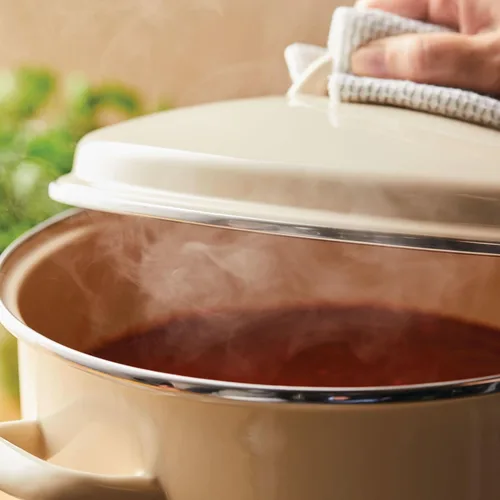 Miniatura 6 de Rachael Ray Olla esmaltada en acero con tapa, apta para inducción, 12 cuartos de galón, crema de almendras