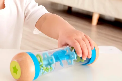 Miniatura 9 de Hape Gotas de Lluvia con Cuentas Mini Juguete Musical de Madera Agitador y Sonajero Hacedor de Lluvia, Azul, Número de Modelo: E0328B