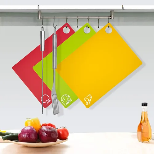 Miniatura 5 de GoodLuck 4 tablas de cortar flexibles con agujero para colgar, tablas de cortar de plástico sin BPA para cocina, alfombrilla de corte antideslizante