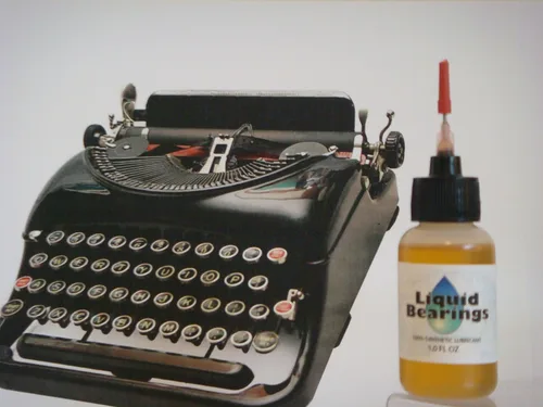 El mejor aceite 100% sintético para cualquier máquina de escribir, restaura las llaves pegajosas o congeladas, las hace más suaves y silenciosas