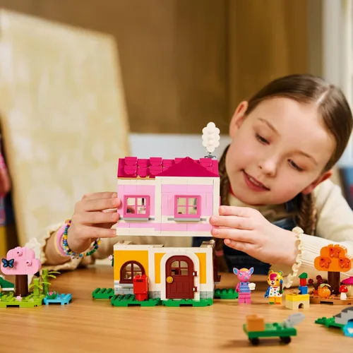 Miniatura 4 de LEGO Animal Crossing Creative Houses: Seasons of Fun - Juego de simulación para niñas y niños, a partir de 7 años, crea 2 casas con 1 juego