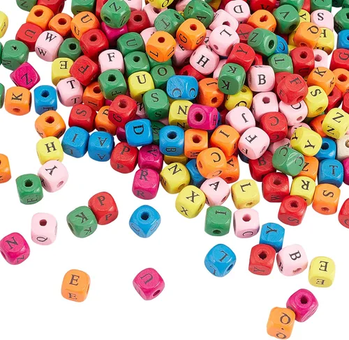 OLYCRAFT 300 cuentas de madera del alfabeto, cuentas de letras de madera coloridas de 0.394 pulgadas (0.394 in), cuentas de letras cuadradas en