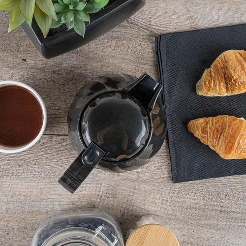 Miniatura 8 de Restaurantware Jarra térmica para café, paquete de 1 servidor de café aislado de plástico de 20 onzas con mango ergonómico, cafetera negra