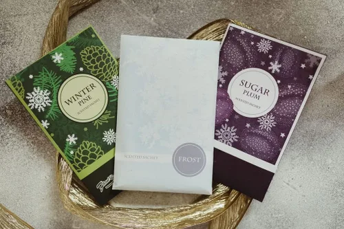 Miniatura 2 de Simplicity Scents Sachets Winter Wonderland - Paquete de 3 pinos de invierno, 3 heladas, 3 ciruelas de azúcar, paquete de 9 unidades, fragancia
