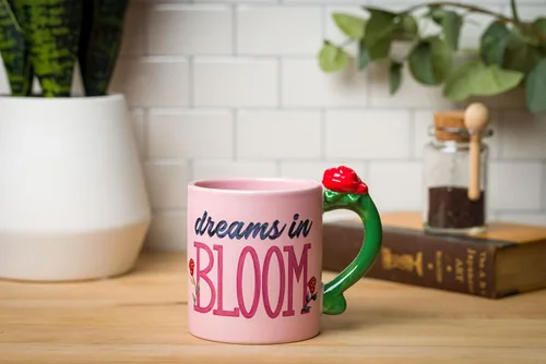Miniatura 7 de Silver Buffalo Disney Princess La Bella y la Bestia Belle Sueños en Flor Rosas Taza de cerámica con asa esculpida en 3D, 20 onzas Belle Dreams in