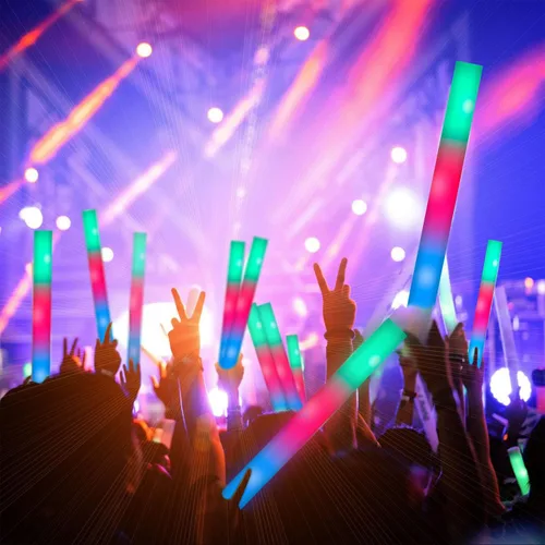 Miniatura 2 de SHQDD Paquete de 28 varillas de espuma LED que brillan en la oscuridad, paquete de fiesta a granel con 3 modos de parpadeo colorido, suministros