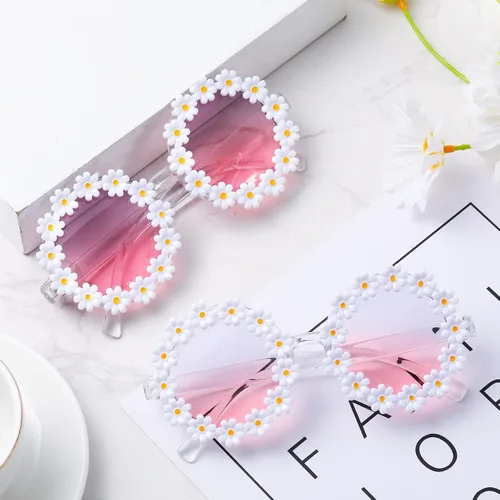 Miniatura 4 de 2 pares de lentes de sol de margarita para mujer, gafas redondas de flores para adultos y niños, decoración con gafas de tela bolsa de franela