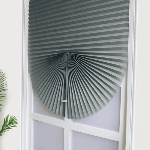 Miniatura 2 de Paquete de 2 persianas temporales para ventana, persianas plisadas autoadhesivas sin cordón sin perforación, persianas de tela para oscurecer la Gris