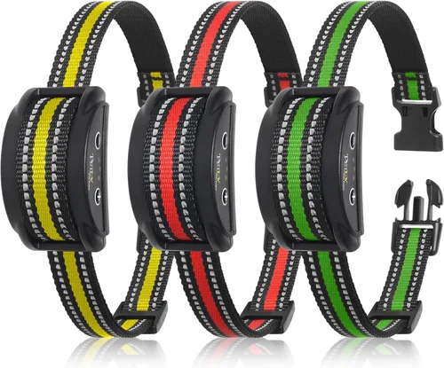 Miniatura 11 de PetJoy Paquete de 3 Collares para Perro - Hebilla de Liberación Rápida y Anillos en D - Multicolor Reflectante (R/A/V) - Ajustable de 8-27