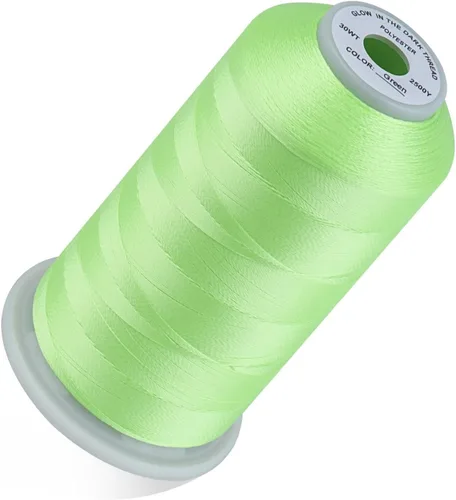 Miniatura 10 de Simthread Hilo que brilla en la oscuridad 30WT para bordar y coser 2500 yardas, color blanco