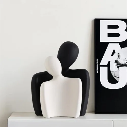 CESTATIVO Estatuas de cerámica para parejas, figuras de pareja abrazadas para estante y mesa, esculturas románticas modernas para sala de estar,