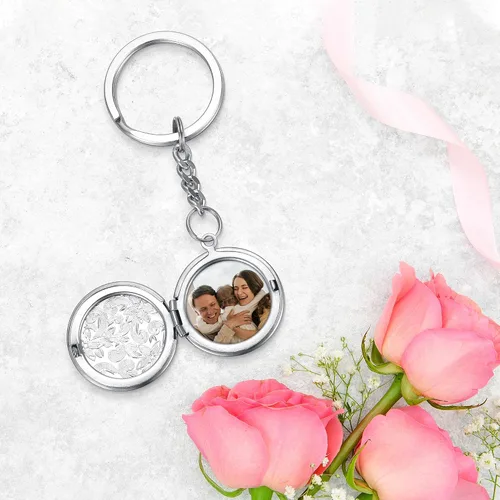 Miniatura 5 de Personalized Master Collar con medallón de fotos personalizado que sostiene imágenes grabadas de acero inoxidable con texto fotográfico colgante