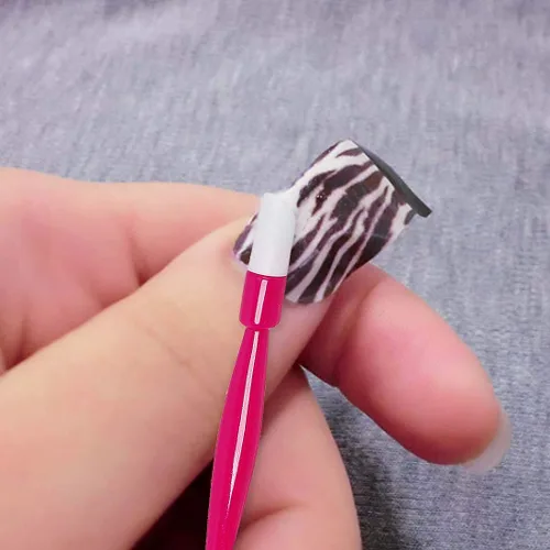 Miniatura 3 de Maniología 10 piezas de goma dura mango de plástico herramienta de arte de uñas limpiador de cutículas
