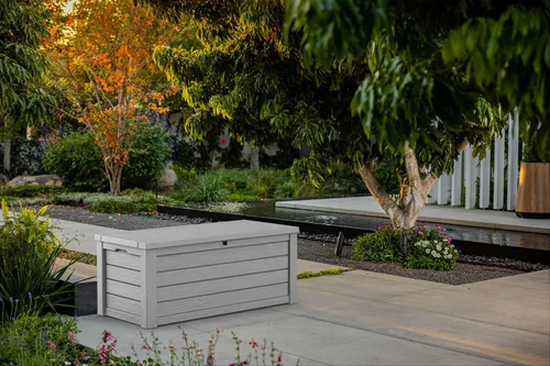 Miniatura 2 de Keter Westwood 150 - Caja de almacenamiento grande de resina de 150 galones para muebles de patio, cojines de exterior, herramientas de jardín
