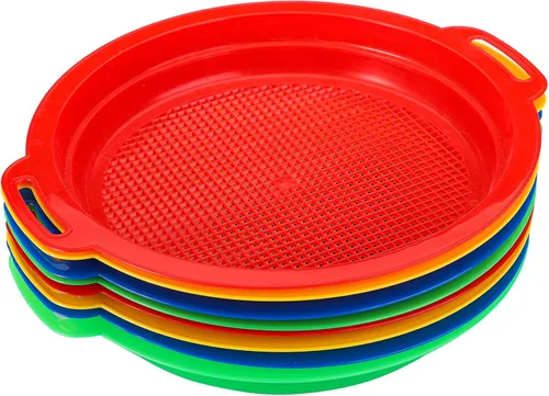 Miniatura 4 de Paquete de 8 tamices de arena para niños, juguetes de playa, 9.75 x 8.75 pulgadas, colador de arena de plástico para jardinería, excavación
