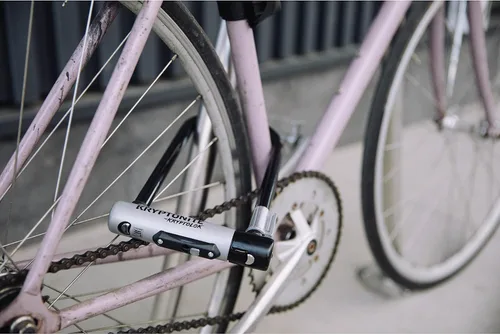 Miniatura 7 de Kryptonite Kryptolok - Candado en U, 1/2 pulgada (12.7 mm), con arco de cierre en U flexible. Bike-U-Lock