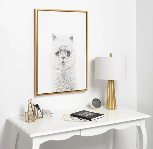 Miniatura 4 de Kate and Laurel Sylvie Hairy Alpaca - Lienzo enmarcado con retrato en blanco y negro por Simon Te Tai, 23 x 33 pulgadas, dorado