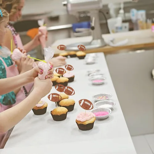 Miniatura 7 de 24 piezas de pelota de rugby para magdalenas, jugadores de fútbol, selecciones deportivas para cupcakes, temática de deportes de rugby, baby shower