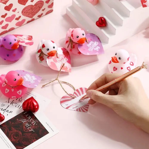 Miniatura 5 de Jerify 48 patos de 2 pulgadas para San Valentín para niños, regalos de intercambio de aula, patos de goma para el día de San Valentín con tarjetas