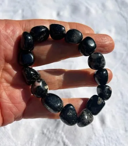 Miniatura 2 de Pulsera elástica con piedras pulidas de turmalina negra 8 pulgadas de largo que se ajusta cómodamente a una muñeca de 5.5 a 7 pulgadas, Piedra