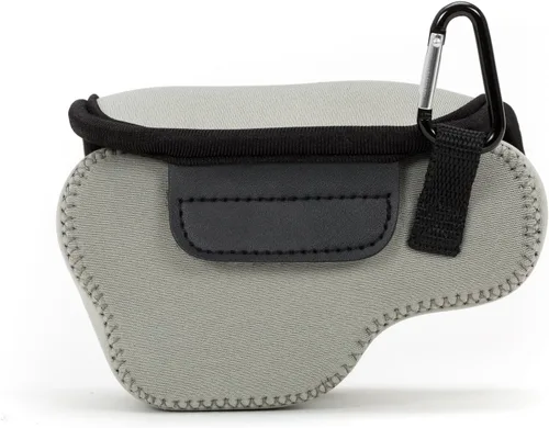 Miniatura 5 de MegaGear. Funda para cámara, ultra liviana neopreno con mosquetón para Sony A6000, A6300 con lente 16-50 Gris