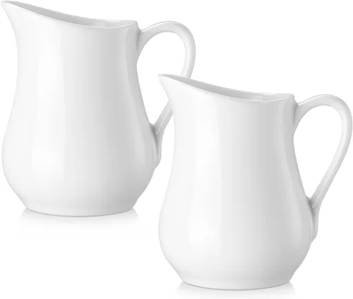 Gurygo Jarra de Crema de 2 Oz (Juego/2) con Asa, Pequeña Jarra de Crema Clásica de Porcelana Fina Blanca, Pequeña Jarra de Leche para Café, Leche,