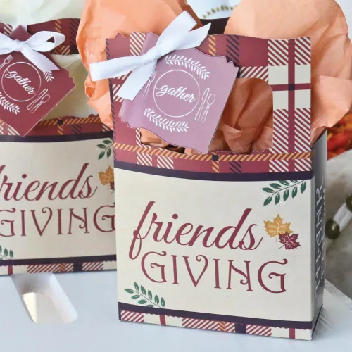 Miniatura 6 de Big Dot of Happiness Friends Thanksgiving Feast - Cajas de regalo para fiesta de amigos, juego de 12