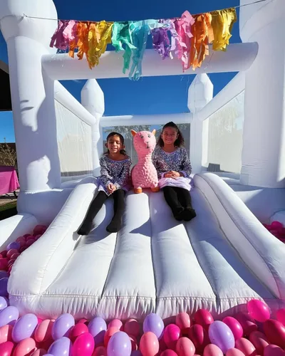 Miniatura 7 de Casa inflable blanca para niños con soplador UL, portátil, piscina de bolas grande y espacio de salto, castillos hinchables 3 en 1, una espaciosa