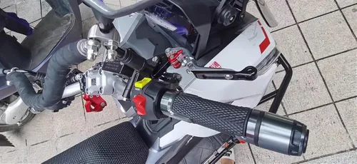 Miniatura 4 de Tapón para manillar de motocicleta, pomos antideslizantes para mango de scooter extremos de manillar de mano de 7/8 pulgadas 0.866 in con logotipo