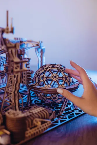 Miniatura 8 de Wood Trick Wooden Marble Run Electric Motorized - Rompecabezas de madera 3D para que los adultos lo construyan, 15 x 14 pulgadas, montaña rusa, kits