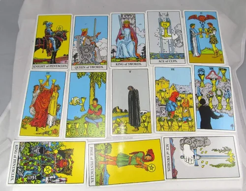 Miniatura 9 de Rider-Waite Cartas de Tarot Originales